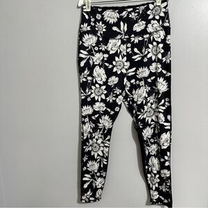Everlast black and white floral leggings size XL
